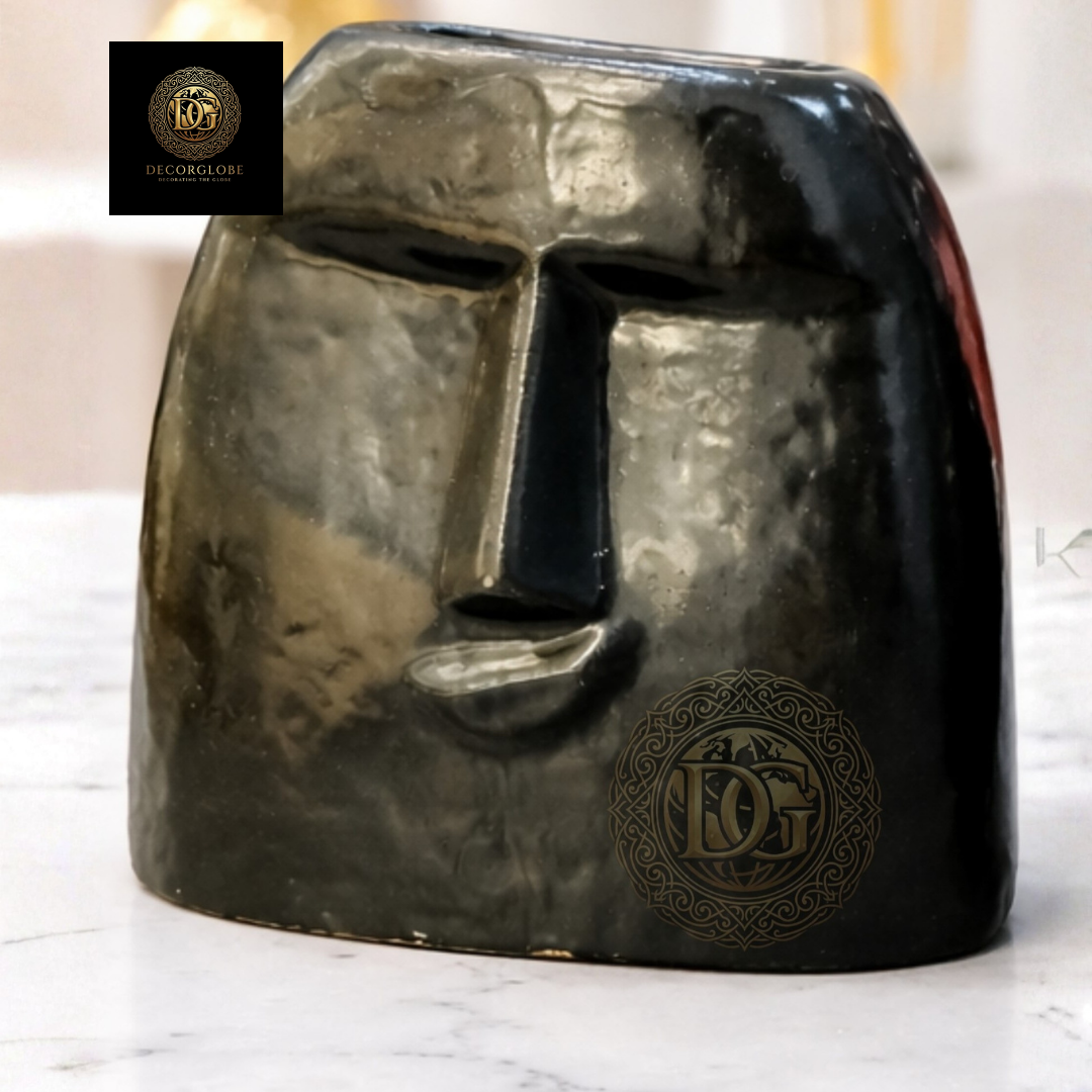Artistic Face Sculpture Vase