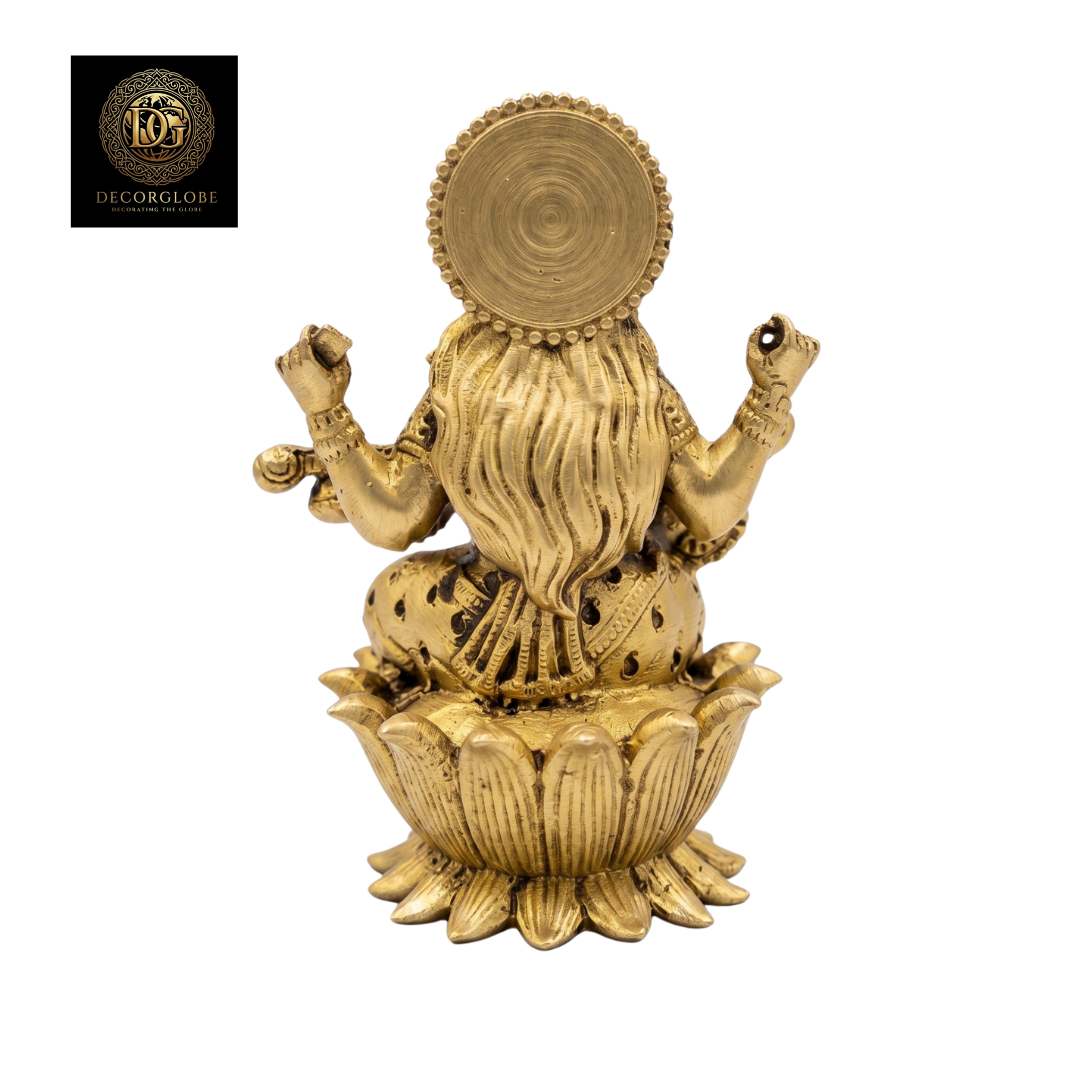 Goddess Saraswati Idol