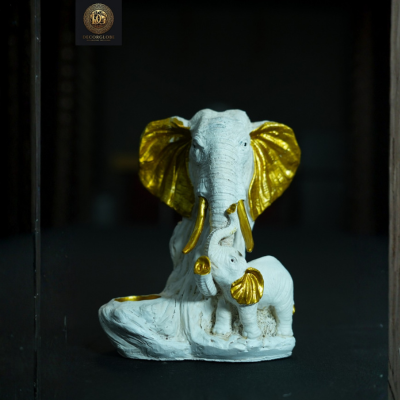 Mother Baby Elephant Showpiece