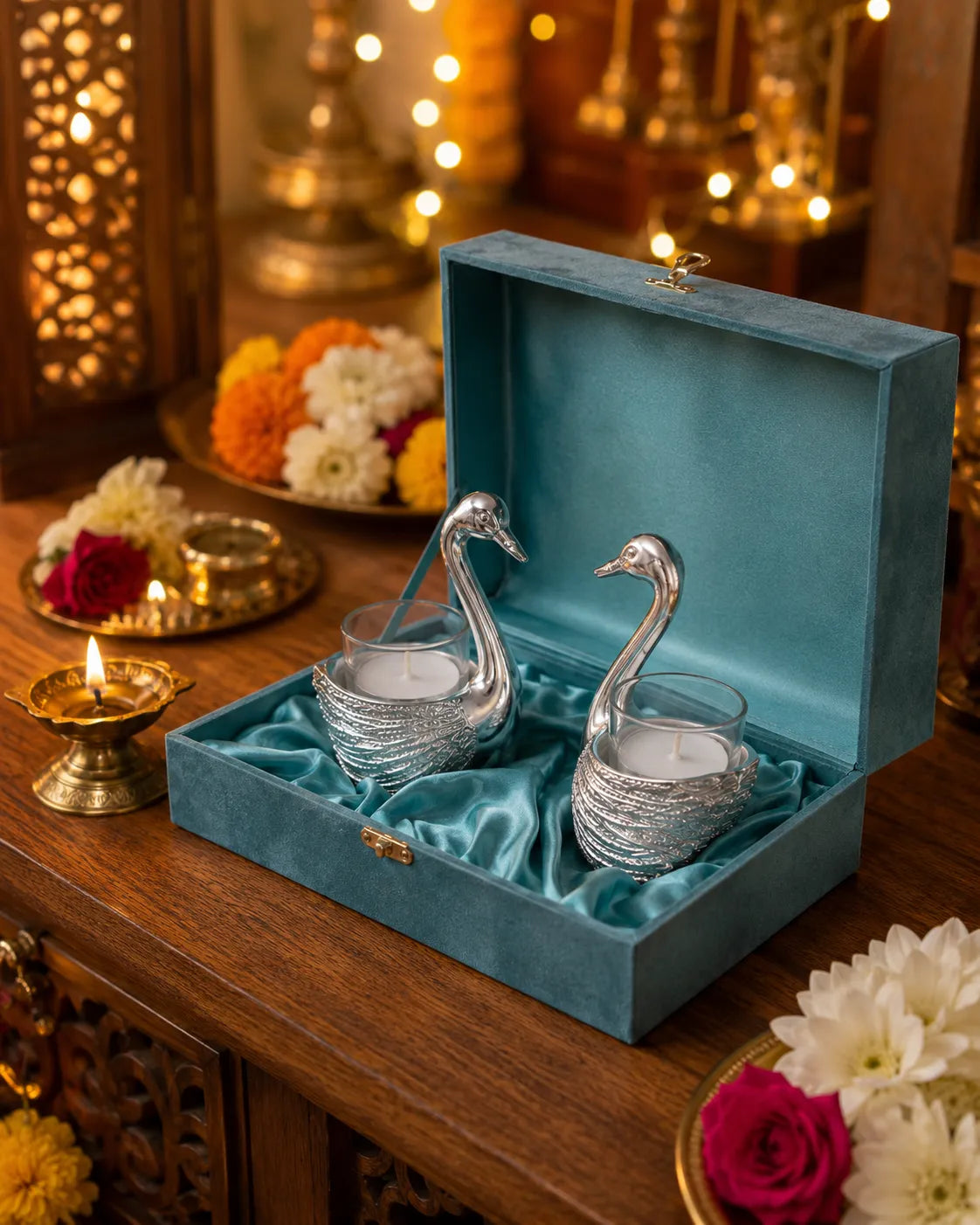 Side view of Silver Swan Candle Holder decorative piece